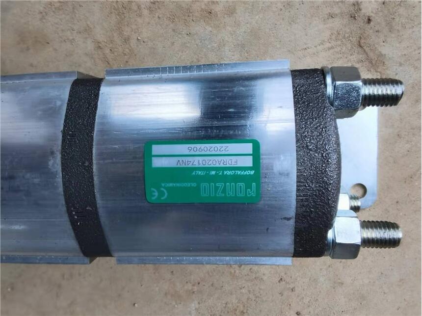 原裝進(jìn)口意大利RONZIO齒輪馬達(dá)FDRA020174NV